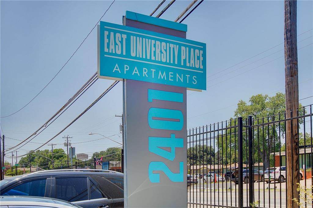 2401 Manor Rd - Photo 1