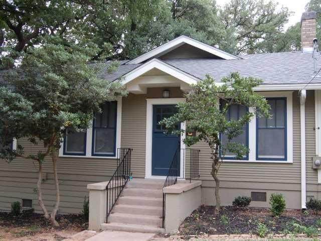 207 33rd St - Photo 1