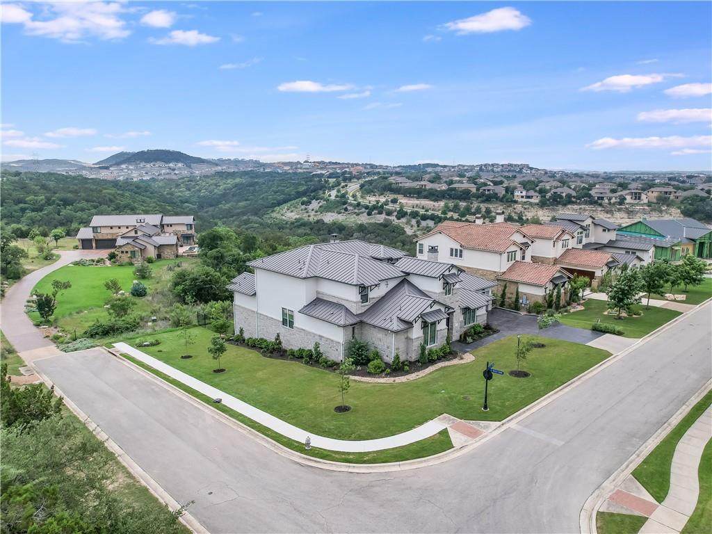 329 Bisset Ct - Photo 1