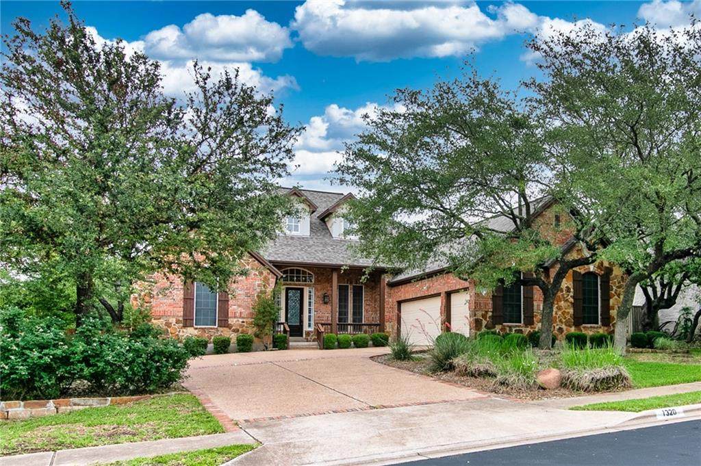 1320 River Forest Dr - Photo 1