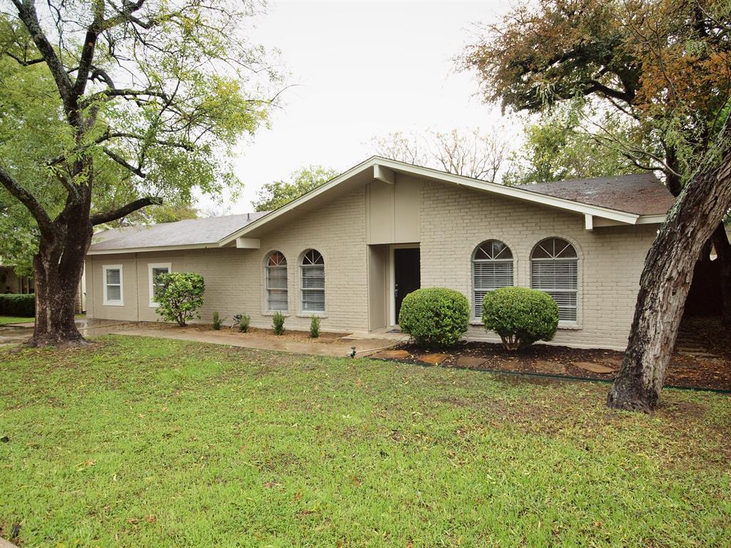 2506 Baxter Dr - Photo 1