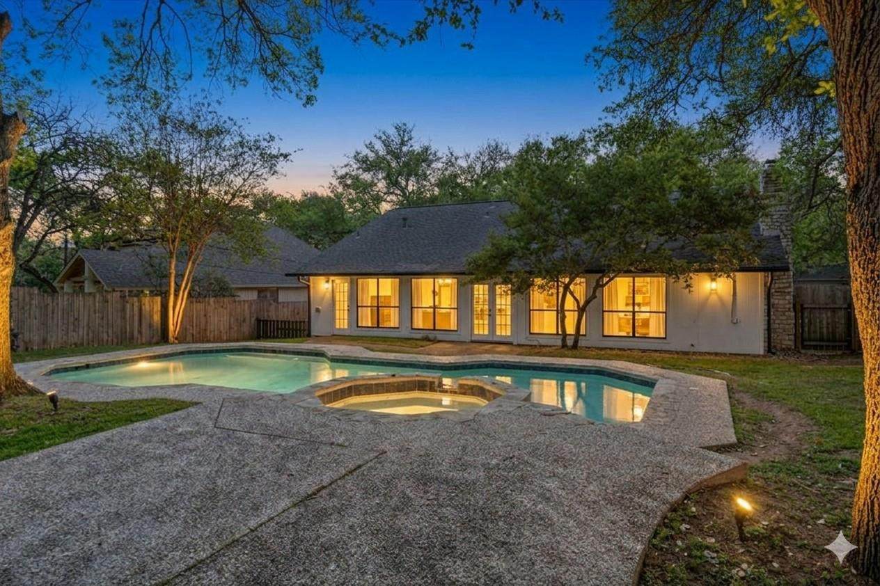 7112 Fireoak Dr - Photo 1