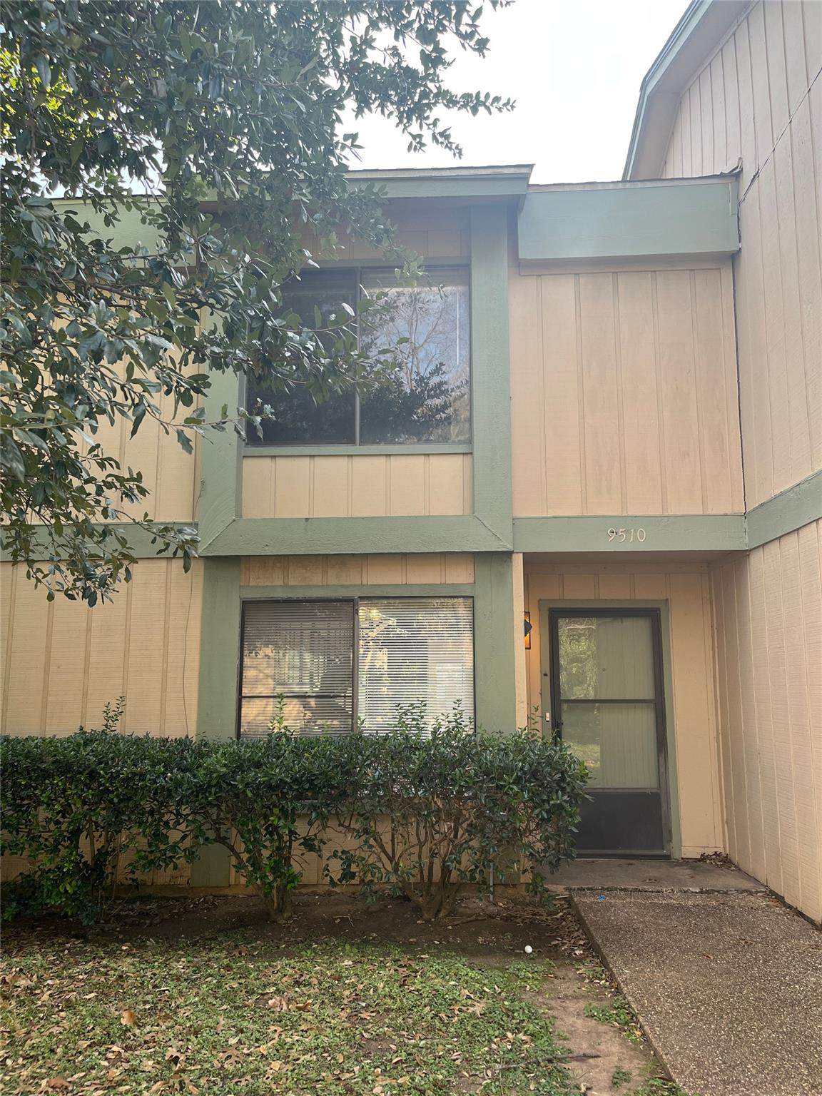 9510 Quail Village Ln - Photo 1