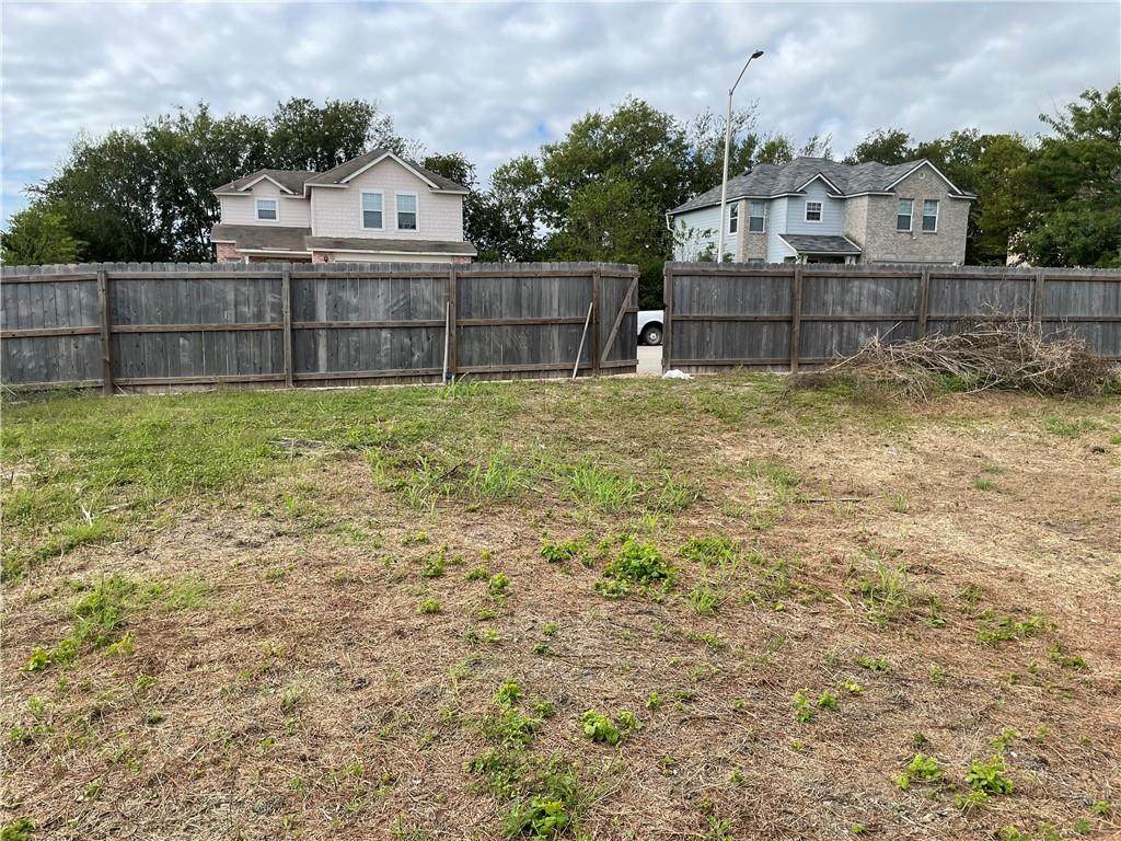 451 Water Ln - Photo 1