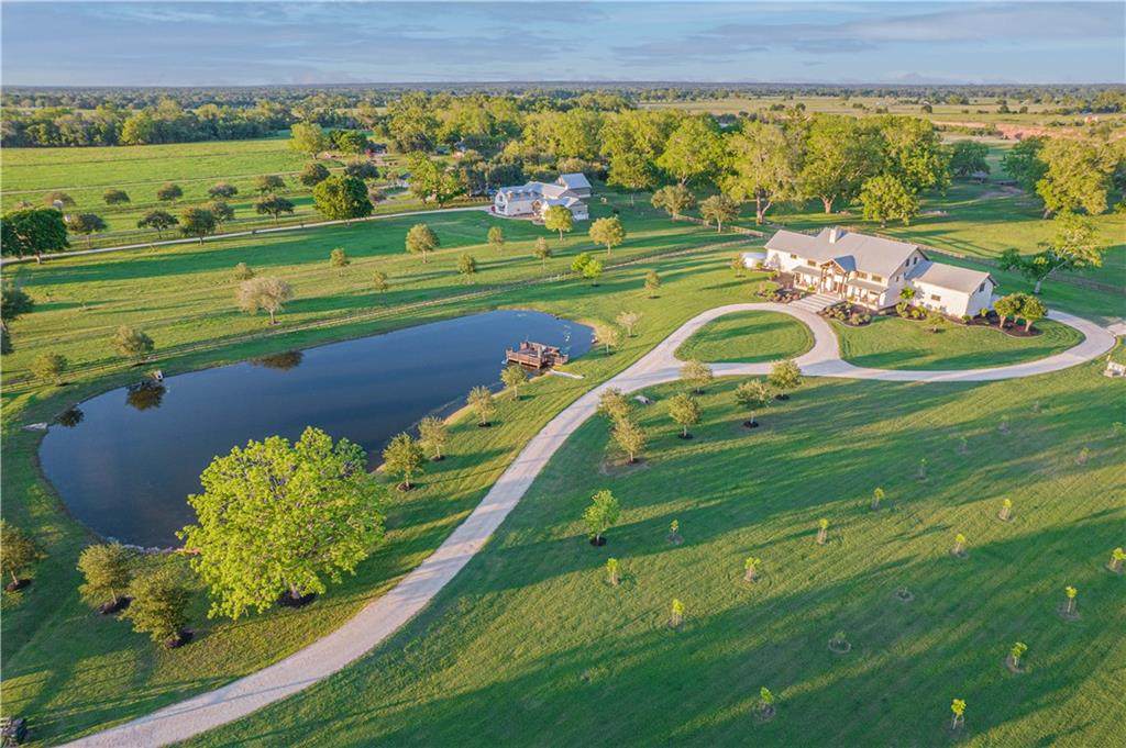 1000 River Trace Dr - Photo 1