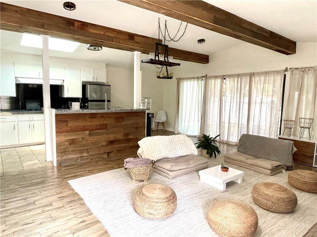 2402 Jarratt Ave - Photo 1