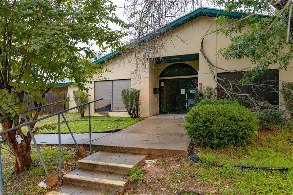 700 Dyer St - Photo 1