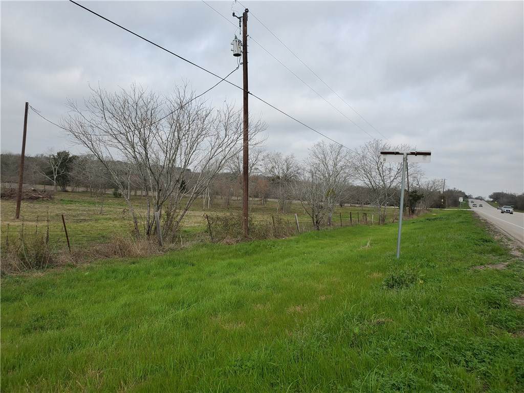 7627 Hwy 183 - Photo 1
