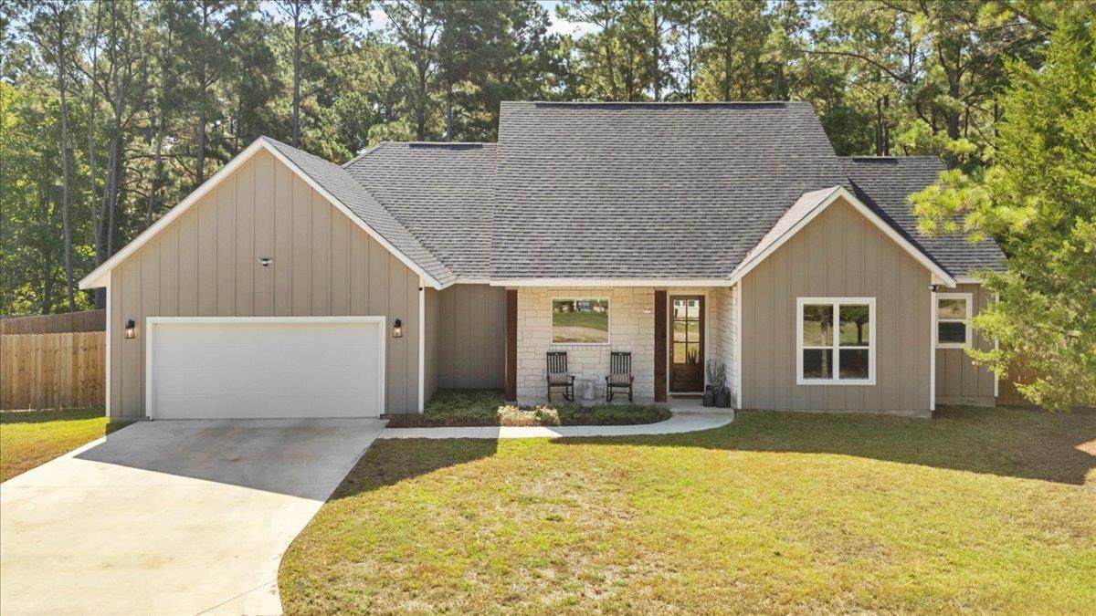 133 Lake Point Way - Photo 1