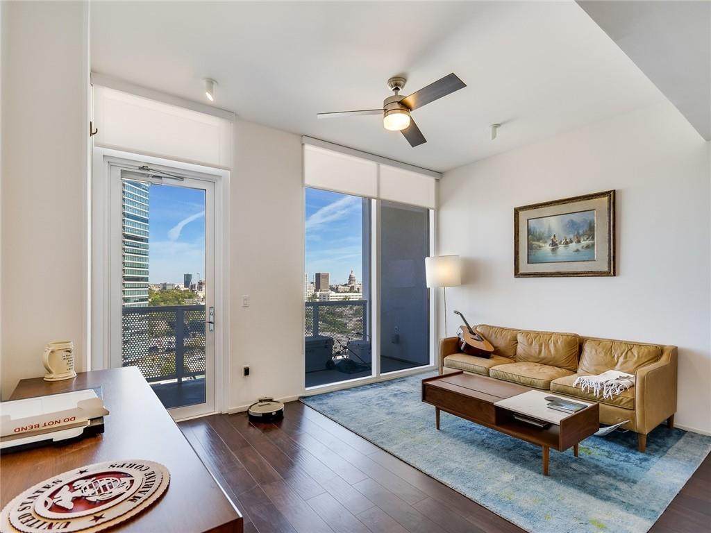 301 West Ave - Photo 1