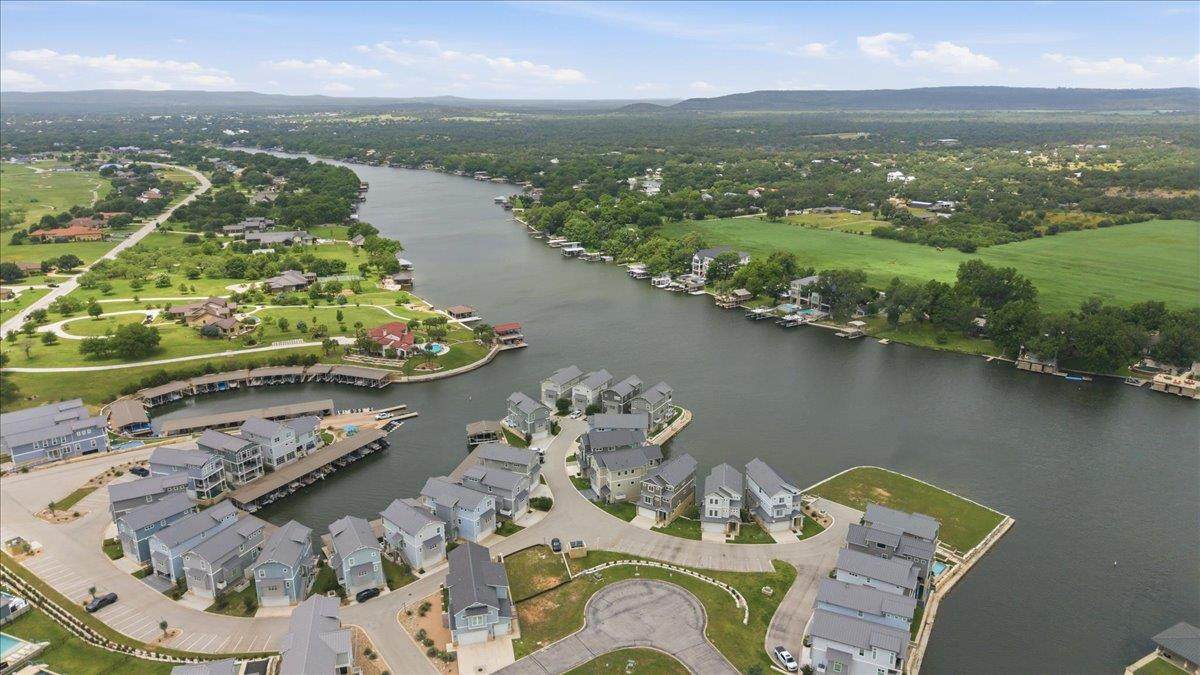 208 Marina Blf - Photo 1