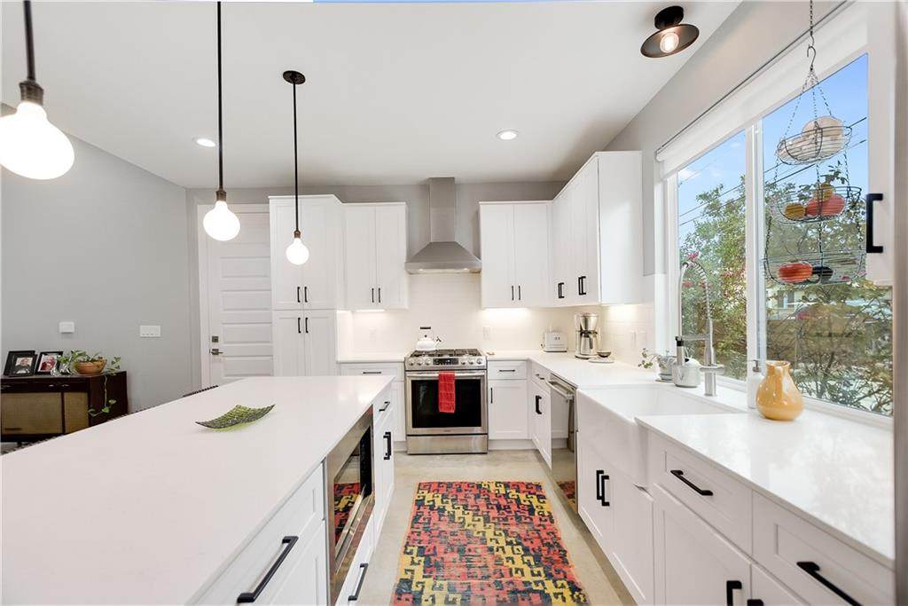 1808 Sanchez St - Photo 1