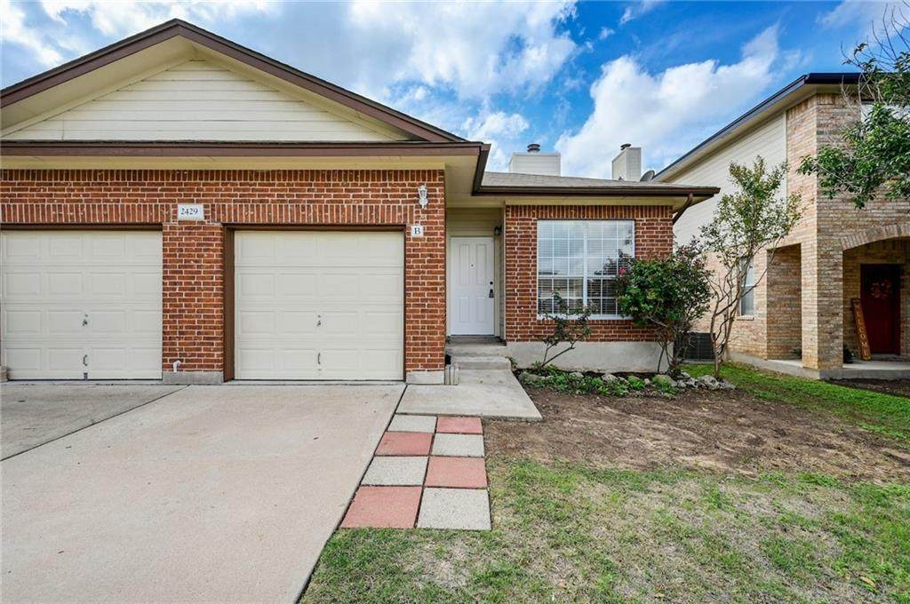 2429 Curry Loop - Photo 1