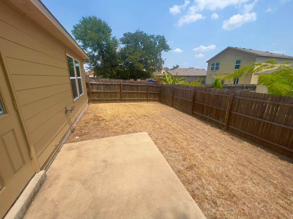https://bt-photos.global.ssl.fastly.net/austin/orig_boomver_1_9897769-2.jpg