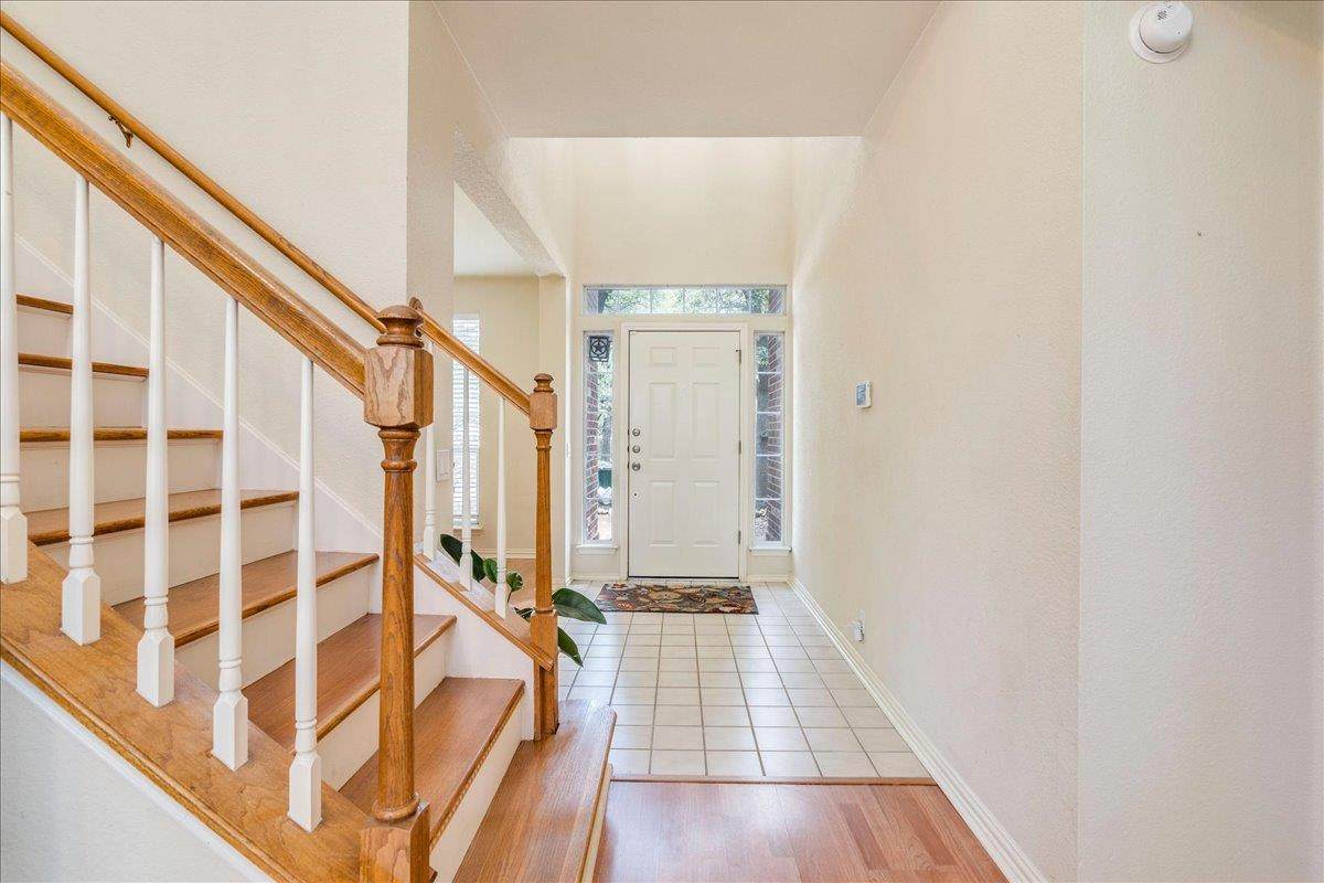 https://bt-photos.global.ssl.fastly.net/austin/orig_boomver_1_9905691-2.jpg