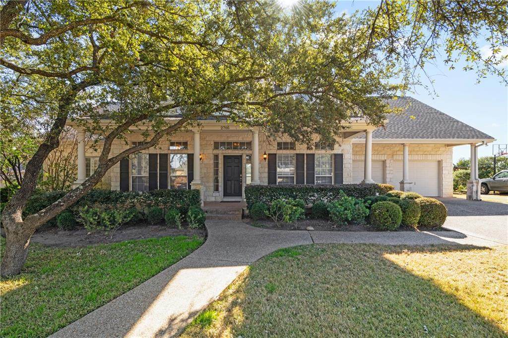 2705 Bartons Bluff Ln - Photo 1