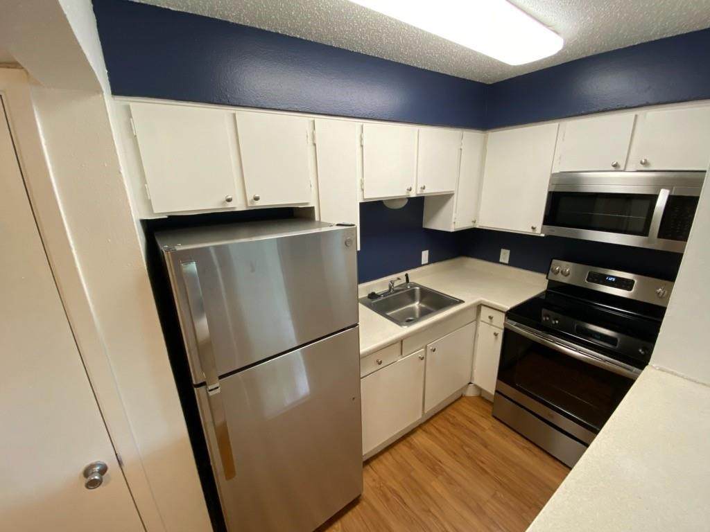 808 Winflo Dr - Photo 1