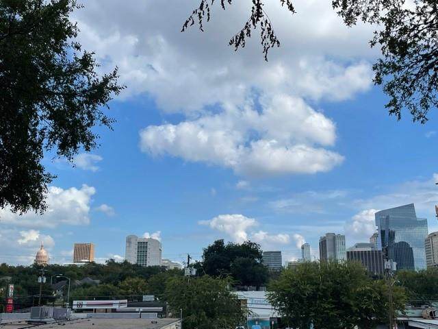 909 Baylor - Photo 1