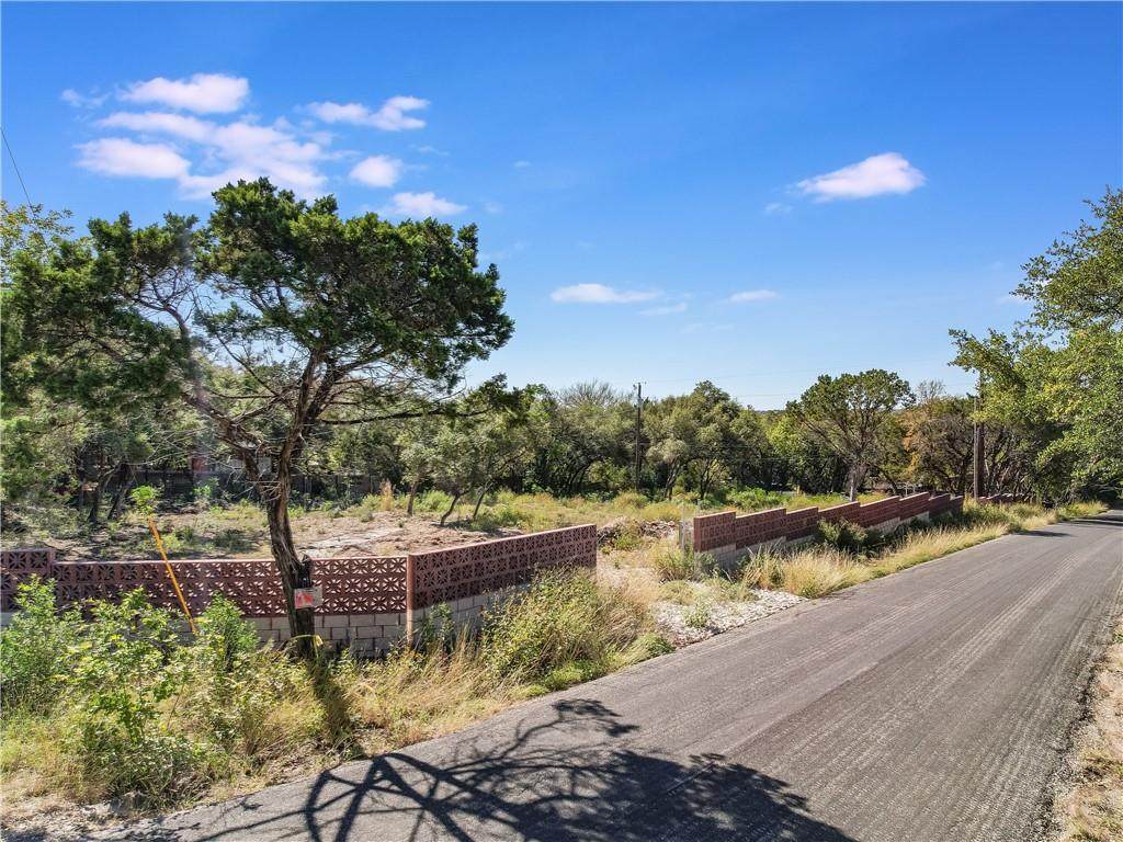 15711 Booth Cir - Photo 1