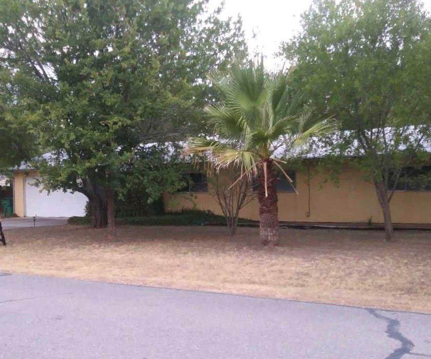2502 Cypress Ln - Photo 1