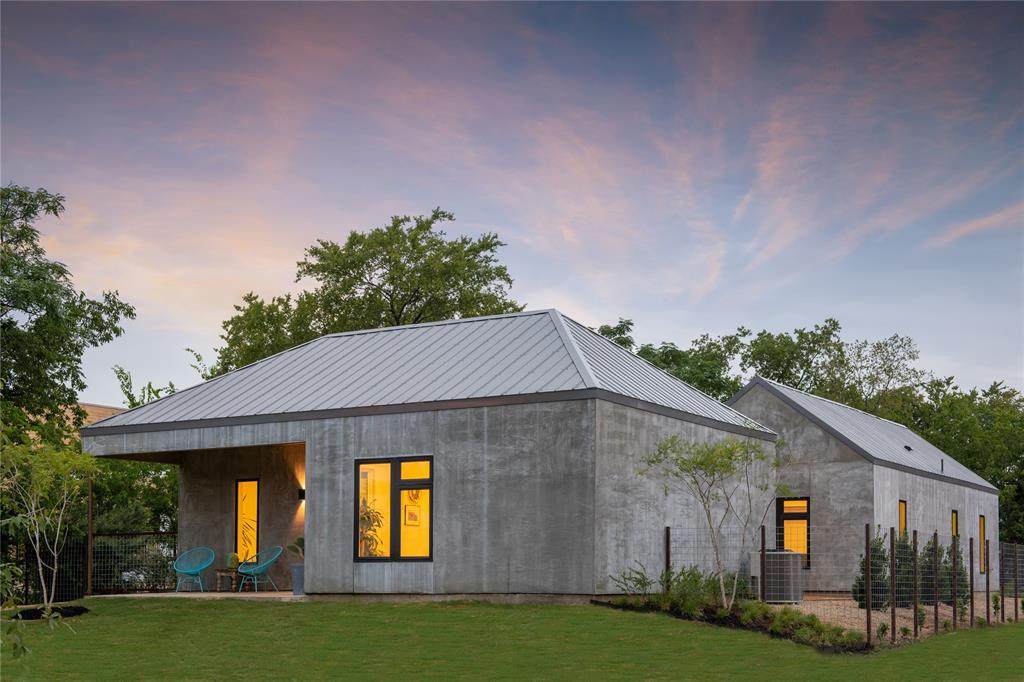 1120 Fuchs Rd - Photo 1