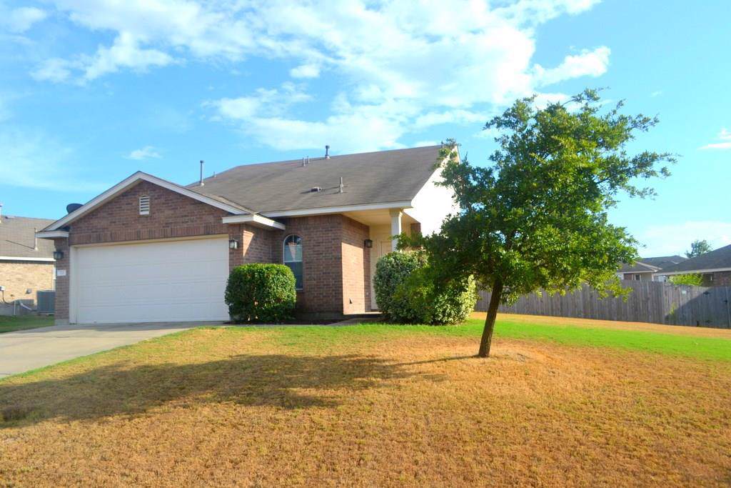 712 Sweet Leaf Ln - Photo 1