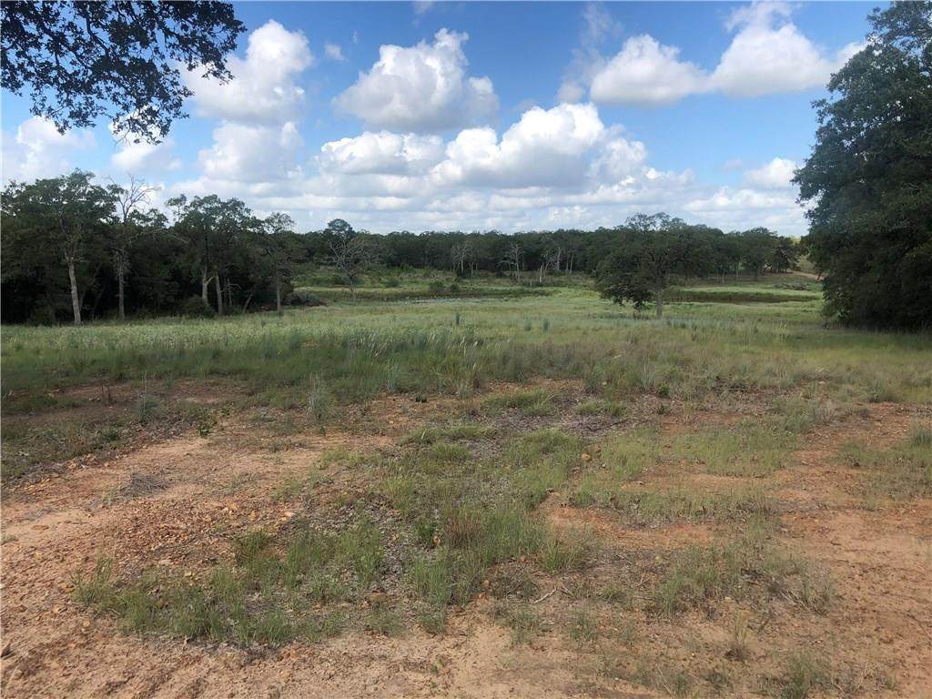 1073 Old Pin Oak Rd - Photo 1