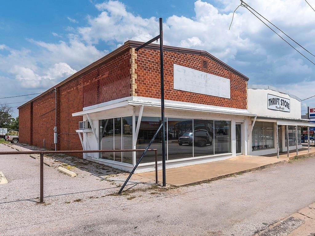 904 Bessemer Ave - Photo 1