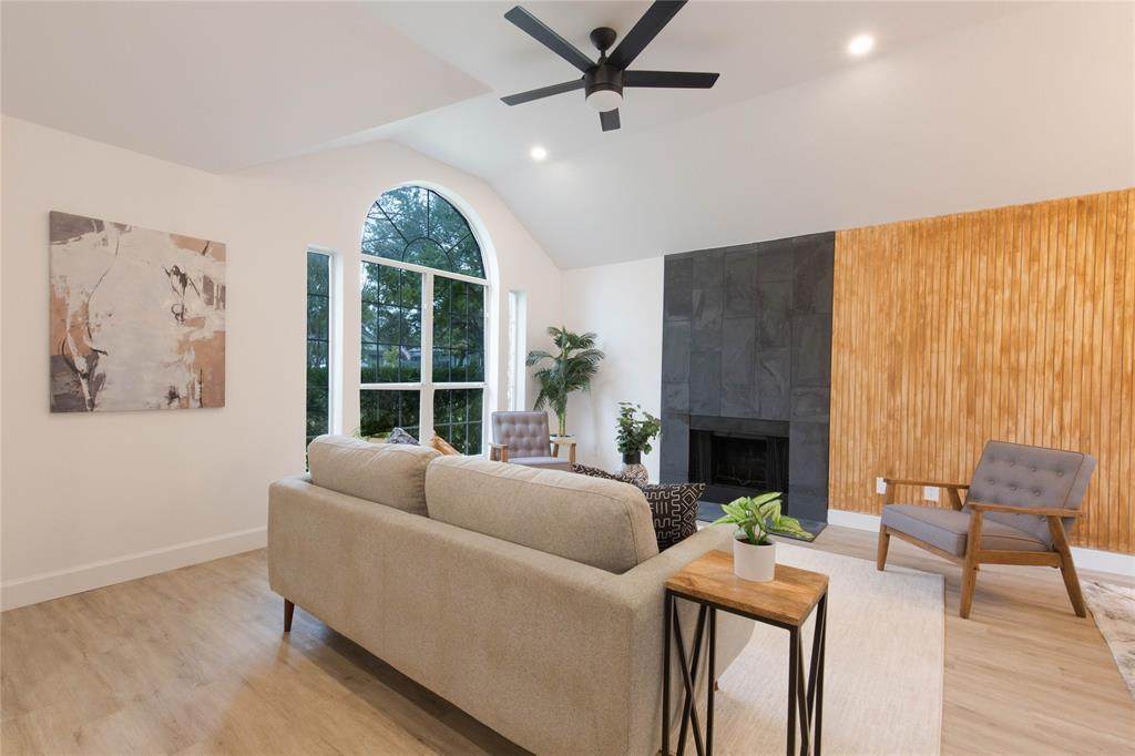 1800 Ireland Dr - Photo 1