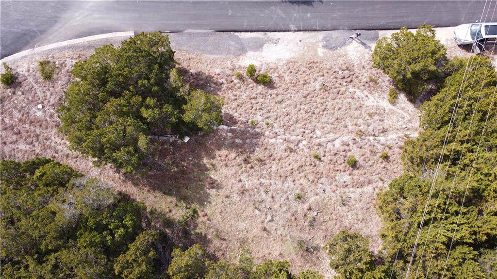 512 Highlander St - Photo 1