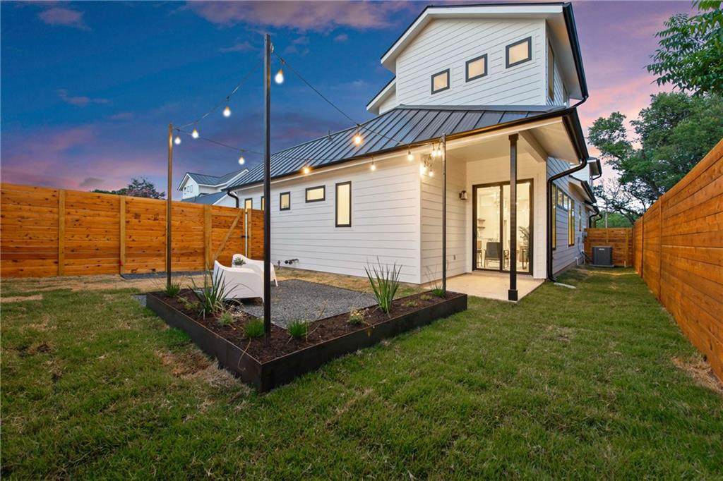4020 Valley View Rd - Photo 1
