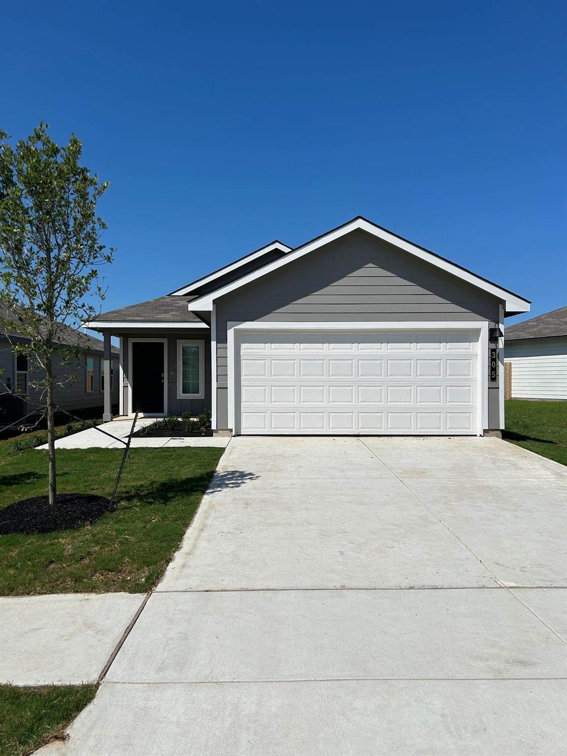 305 Pickel Dr - Photo 1