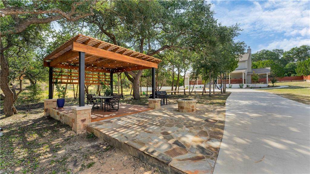 275 Stallion Springs Dr - Photo 1