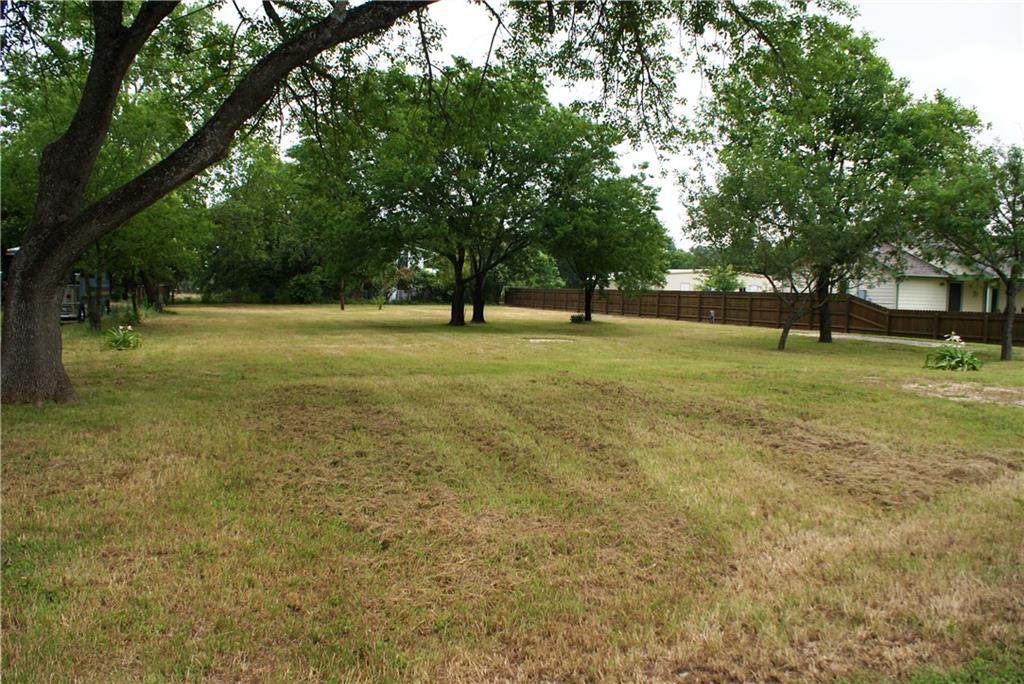 200 Goforth Rd - Photo 1
