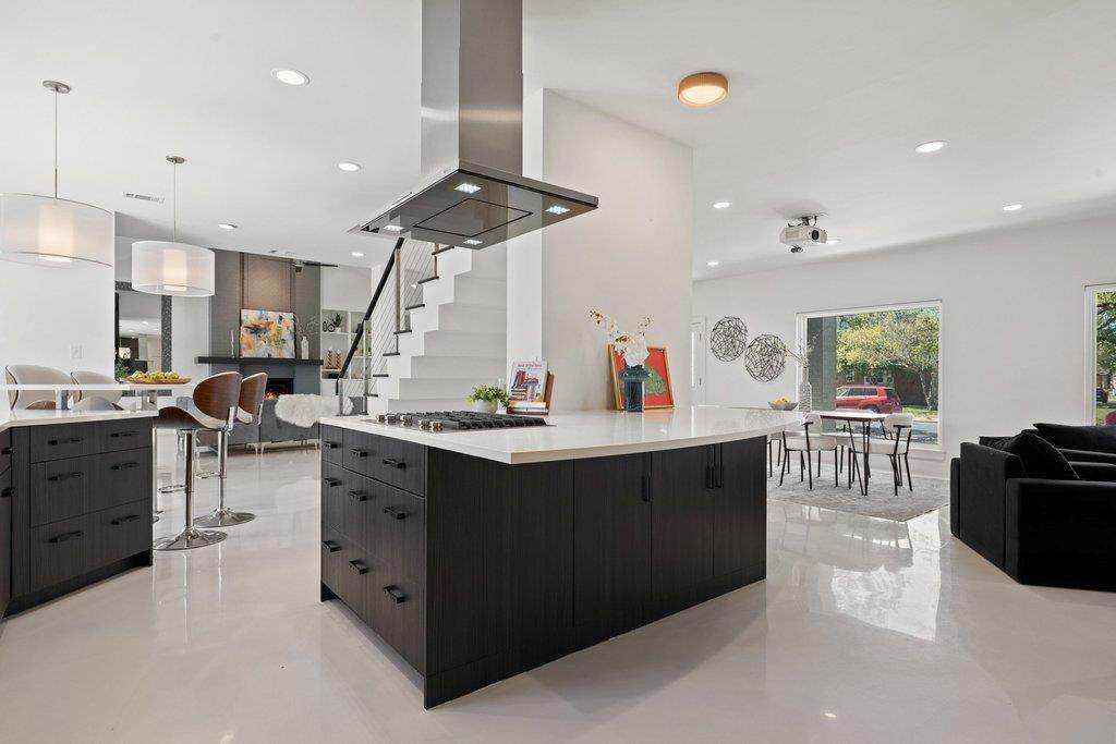 10408 Loring Dr - Photo 1