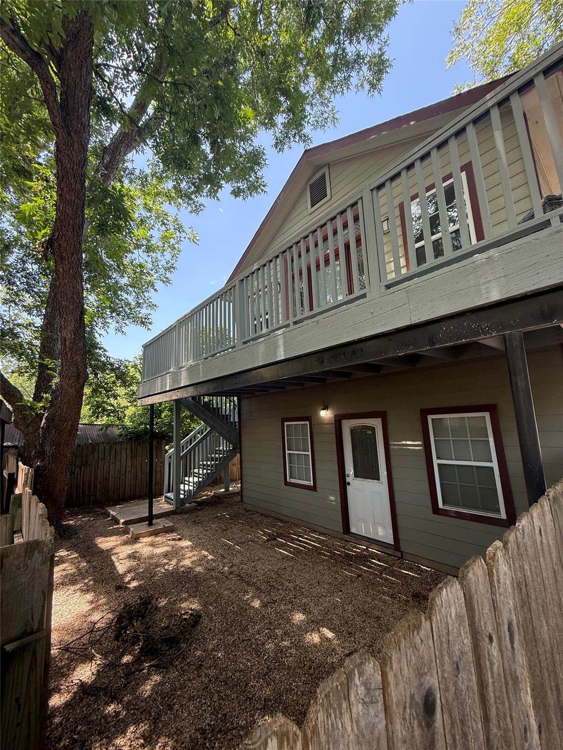 2002 Willow St - Photo 1