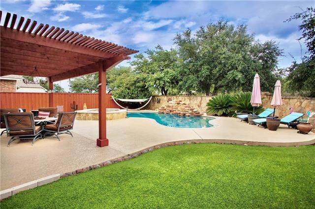 2710 Cashell Wood Cv - Photo 1