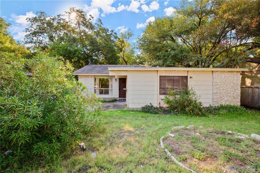 9501 Creek Dr - Photo 1