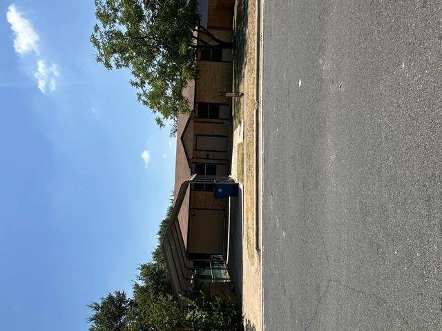 1113 Lawson Ln - Photo 1