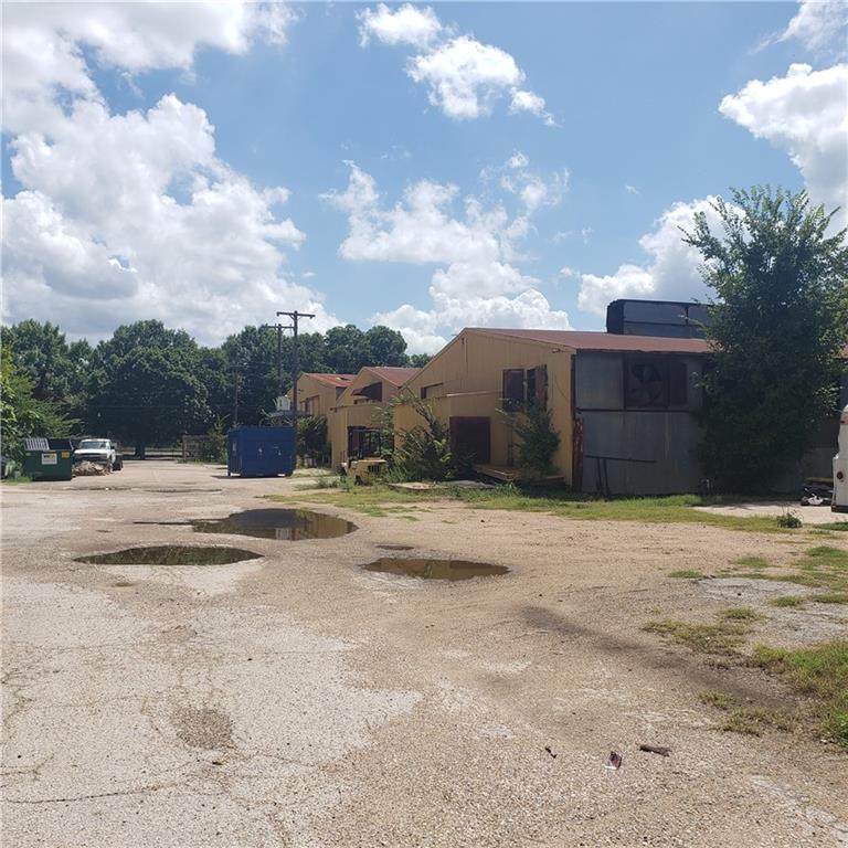 118 1st St - Photo 1