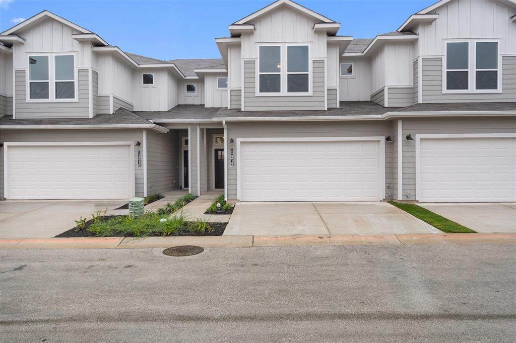 11212 Gadsen Ln - Photo 1