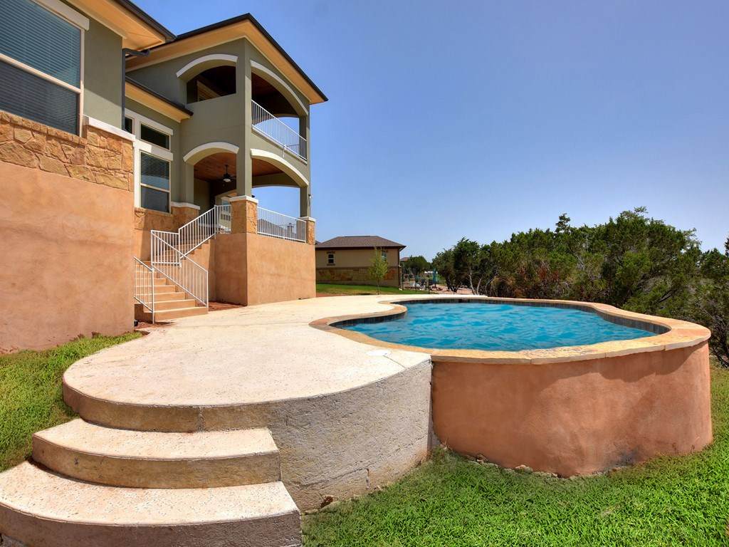 104 Coopers Hill Rd - Photo 1