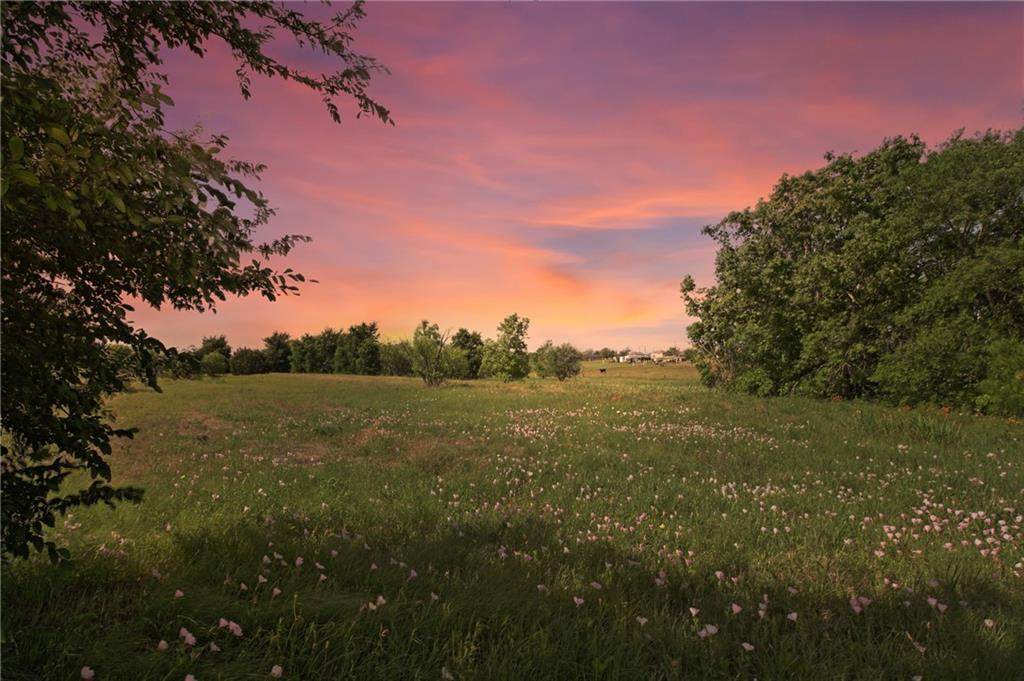 100 County Road 198 - Photo 1