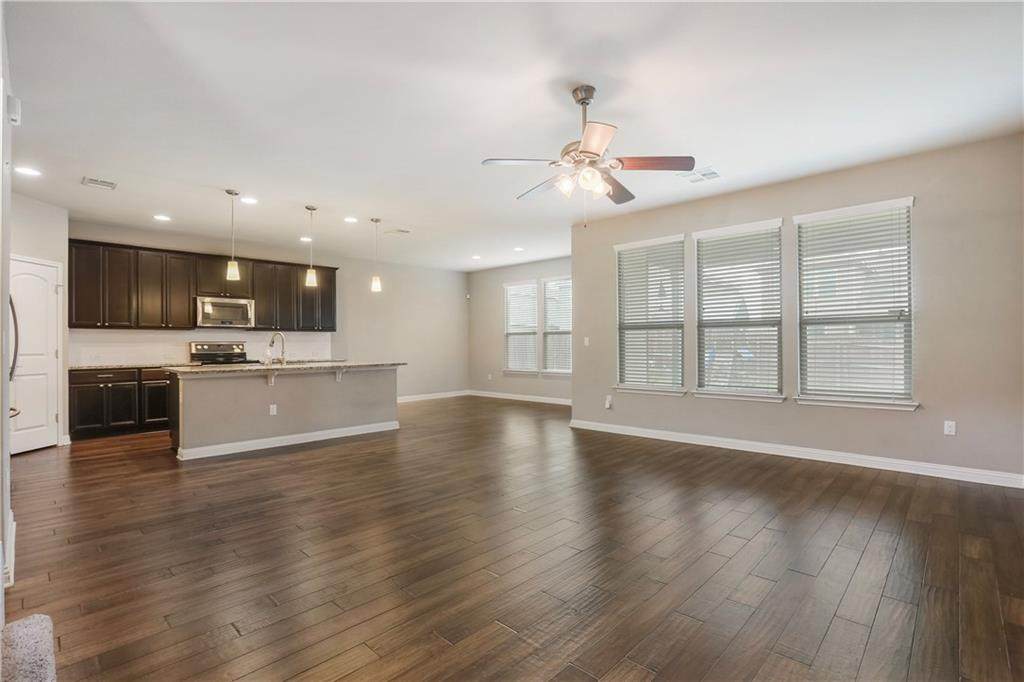 1413 Meadowsouth Ln - Photo 1