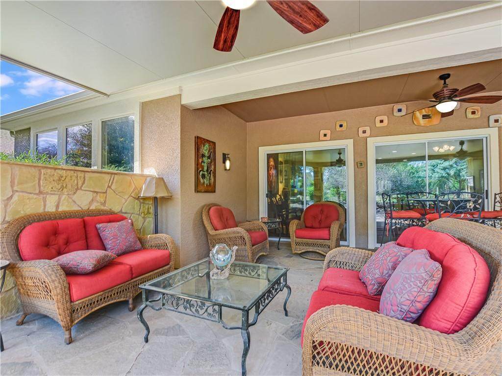 107 Pipe Creek Ln - Photo 1