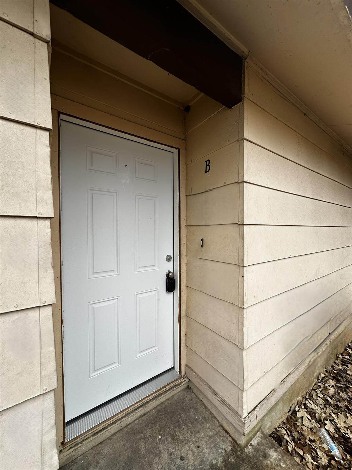 5802 Emerald Forest Dr - Photo 1