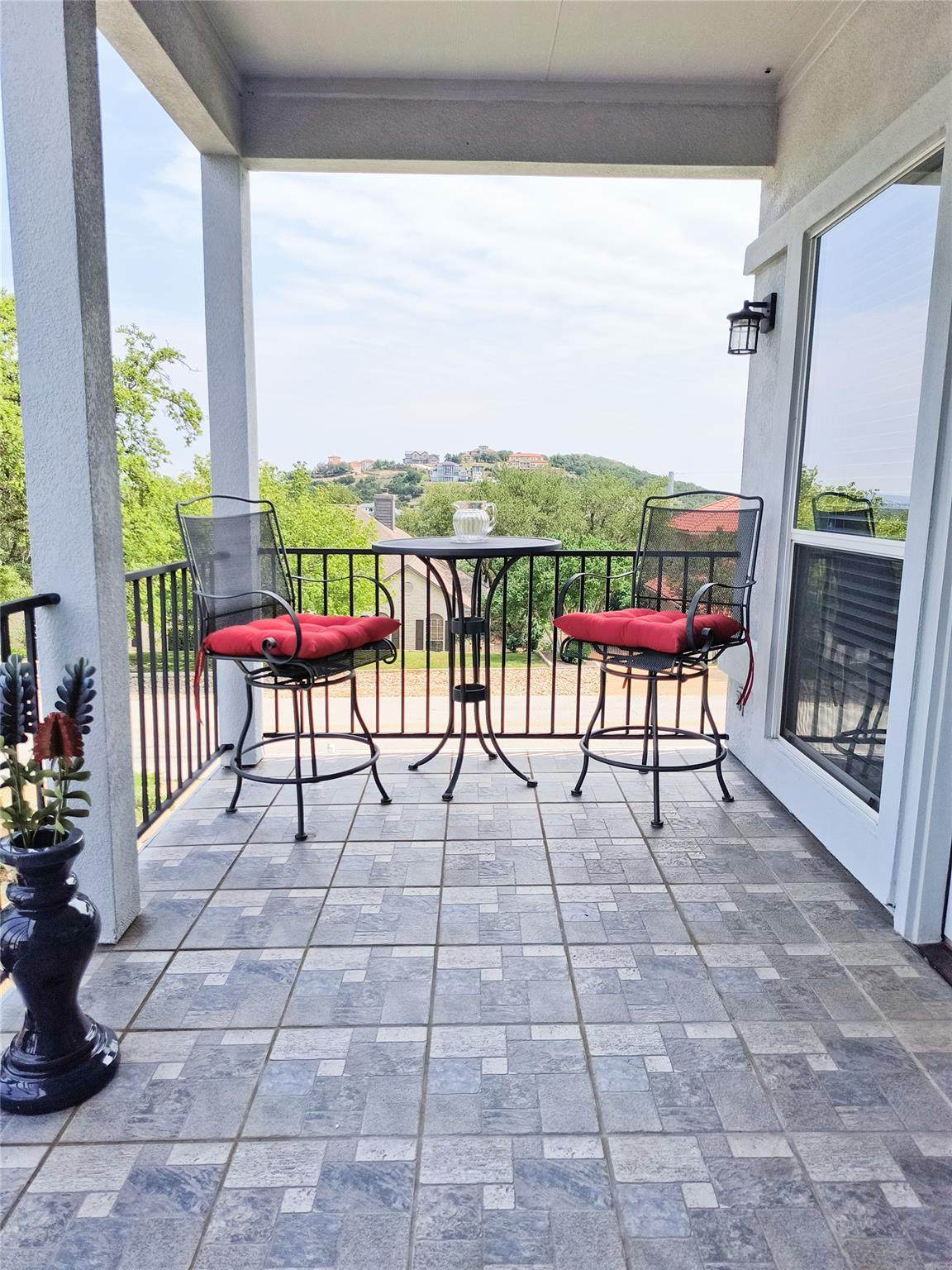 102 Paragon Ct - Photo 1