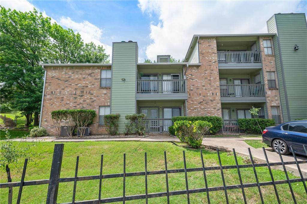 4500 Oltorf St - Photo 1