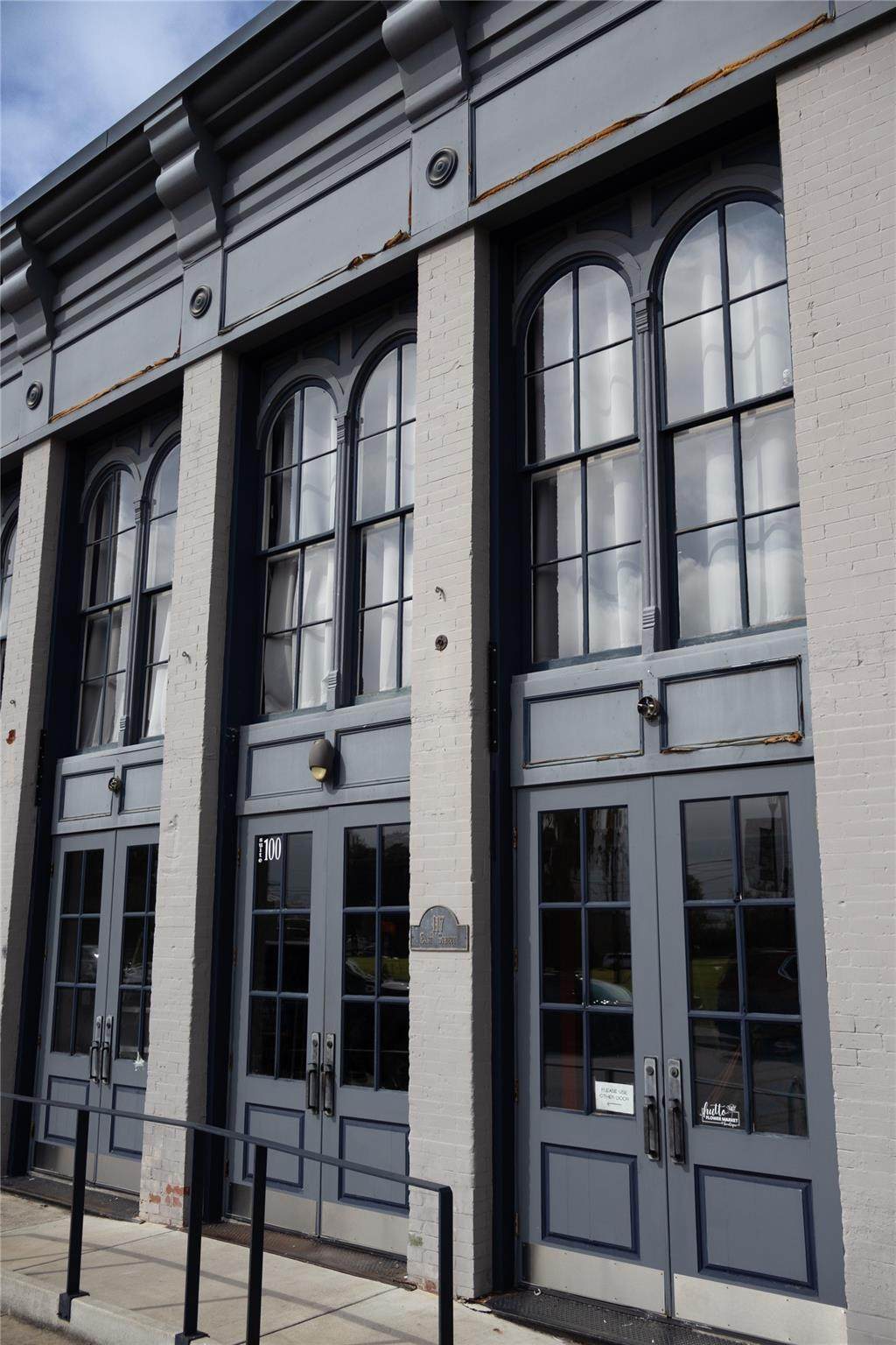 117 East St - Photo 1