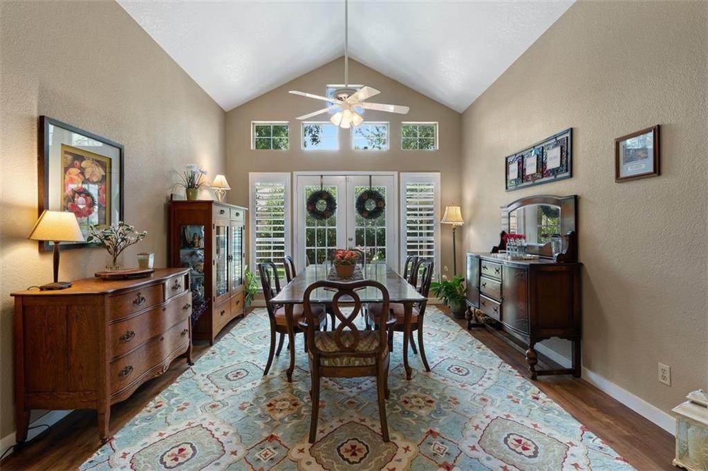 30318 Oak Tree Dr - Photo 1